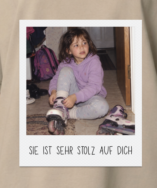 Sie ist sehr stolz auf dich - Unisex, Oversize T-Shirt